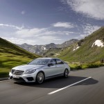 Mercedes-Benz starts fourth quarter with double-digit growth