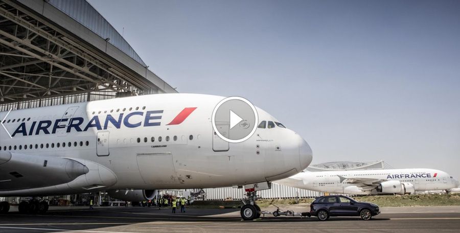 2017 Porsche Cayenne S Towing AIRBUS A380 - Guinness World Records Title
